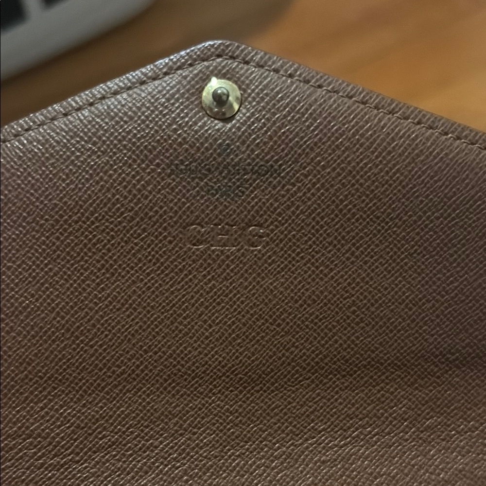 Louis Vuitton wallet - Picture 6 of 9